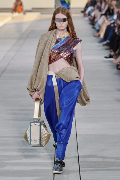 Look 20
